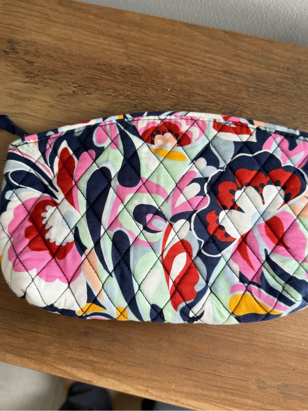 Vera Bradley Grand Travel Cosmetic Bag / Quilted ; Lined